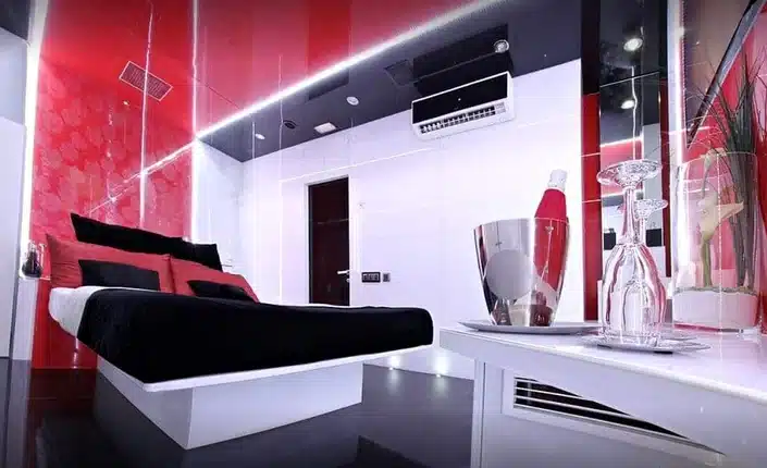 La Vie en Rose Barcelona adult venue interior for brothels guide
